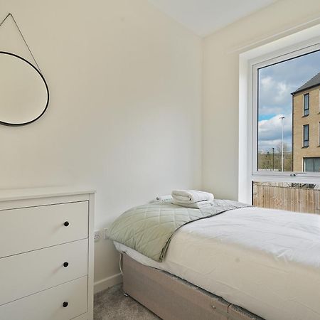 Mersey Way, Spacious 3 Bed Home, Close To Sheffield City Centre & Free Driveway Parking - Perfect For Workers, Groups & Families - Hosted By Stay Host Save Eksteriør bilde